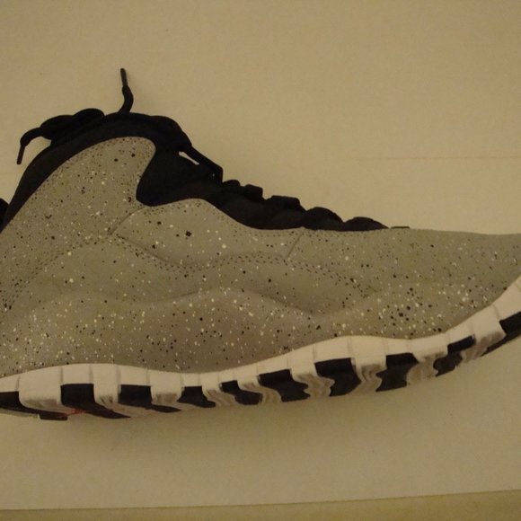 Jordan 10 Retro Cement 2018 main image 10